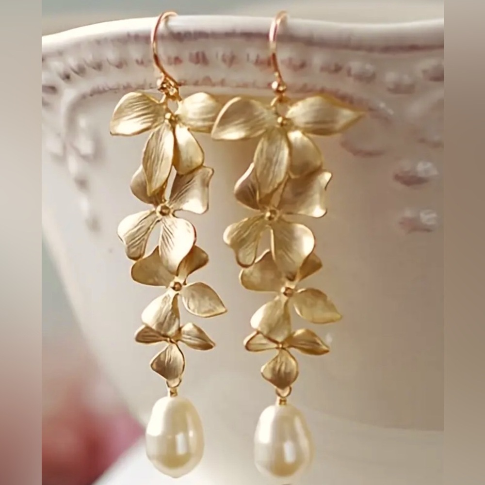 🌸🌼Gorgeous Ethnic Flower and Pearl/Boho Style Tassel Earrings 🌸